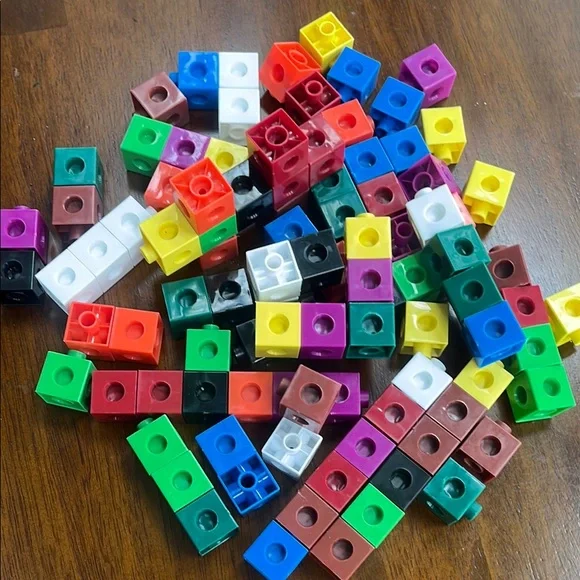 Learning Resources Snap Cubes - Picture 1 of 4